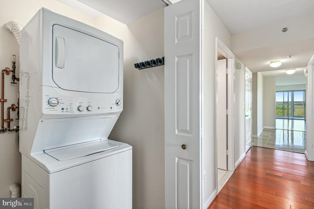 19385 Cypress Ridge Ter #906