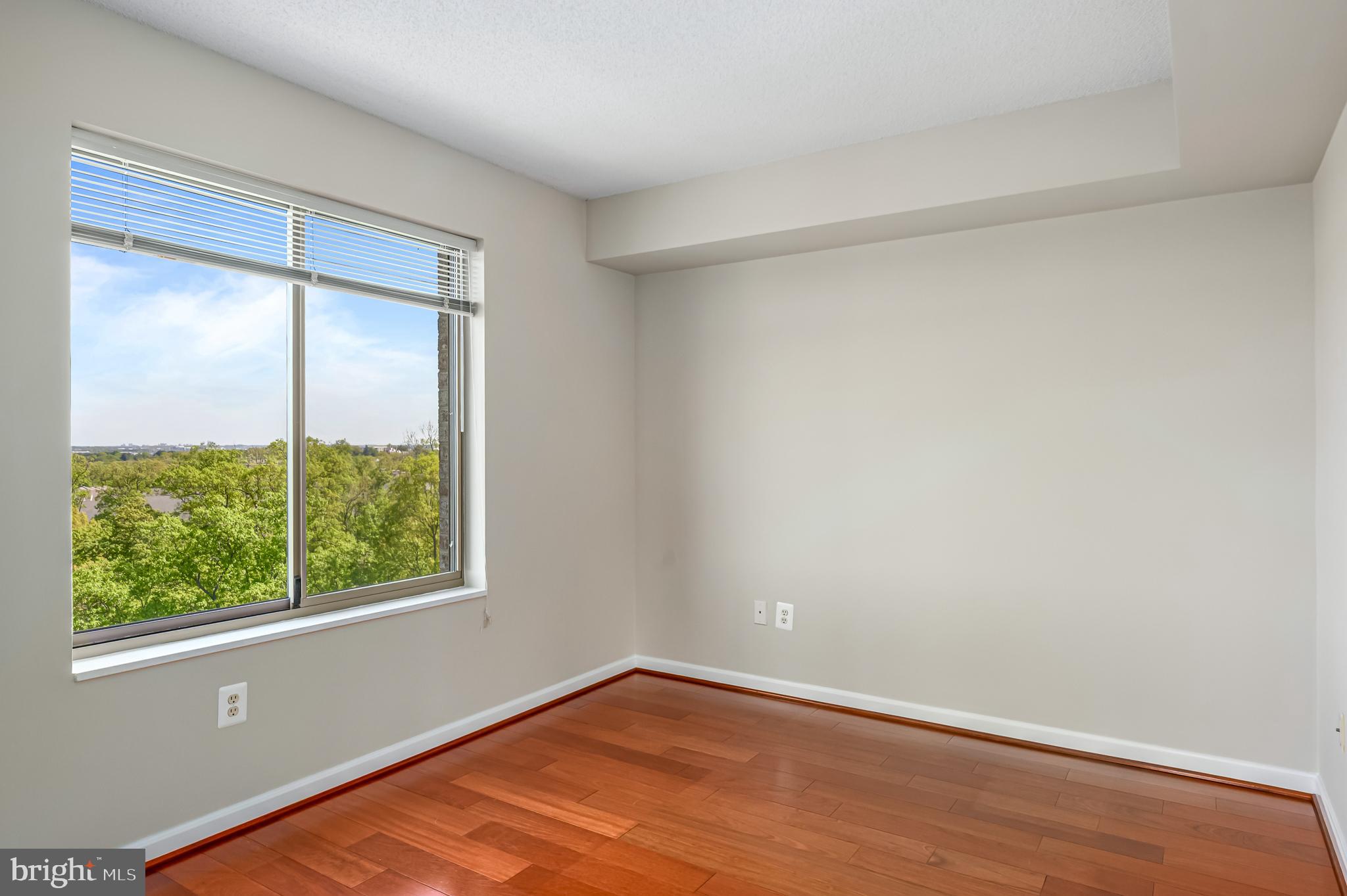 19385 Cypress Ridge Ter #906