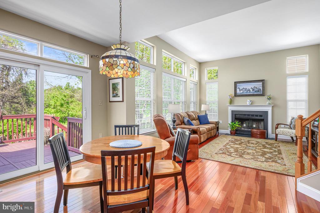 1234 Barksdale Dr NE