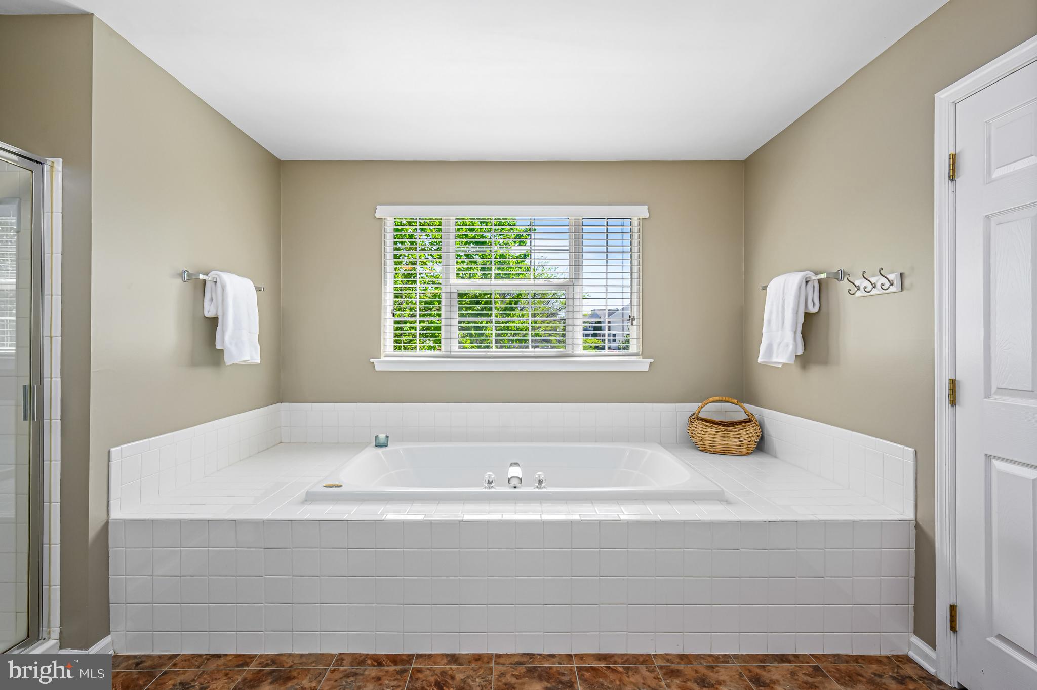 1234 Barksdale Dr NE