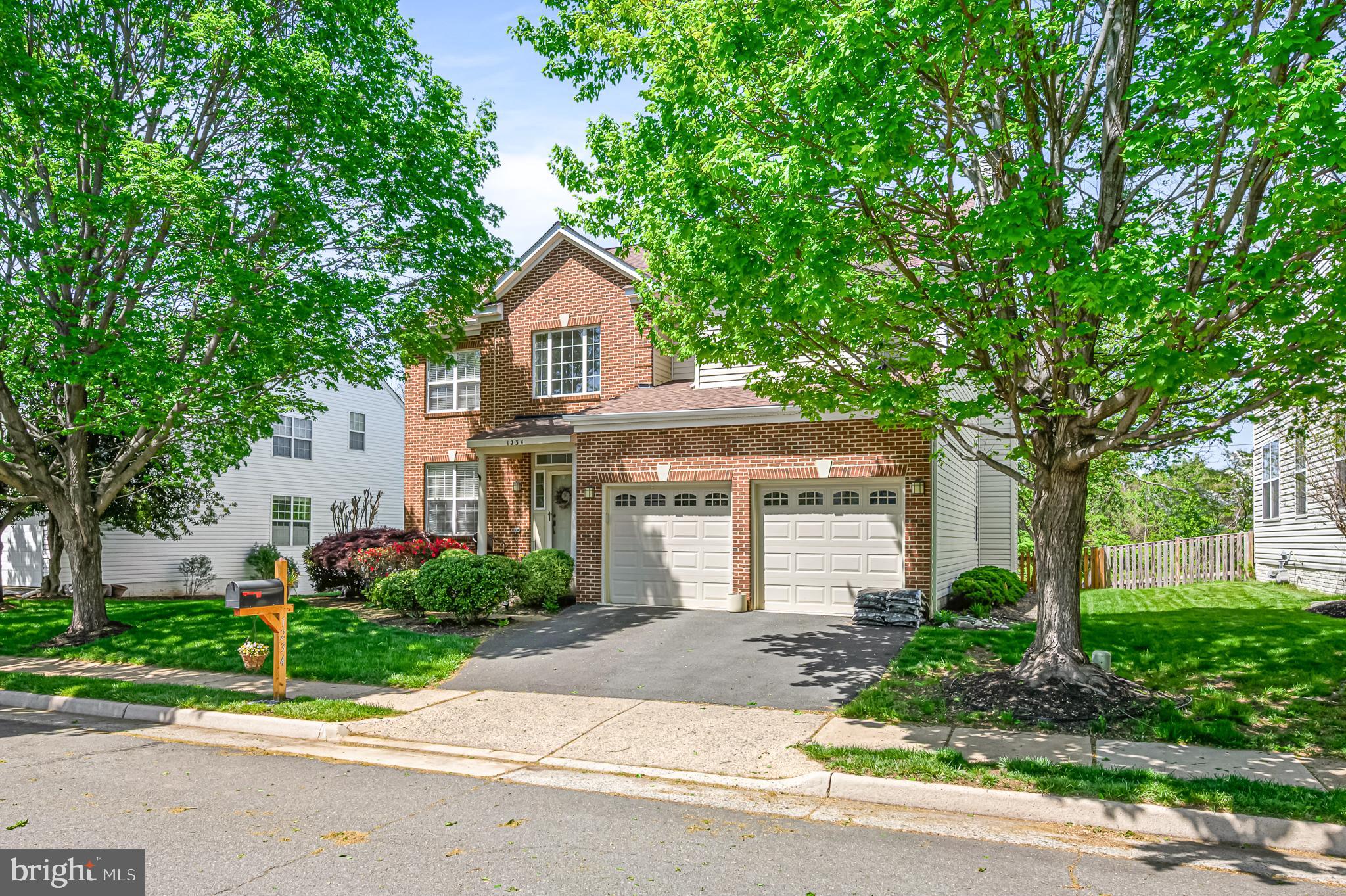 1234 Barksdale Dr NE