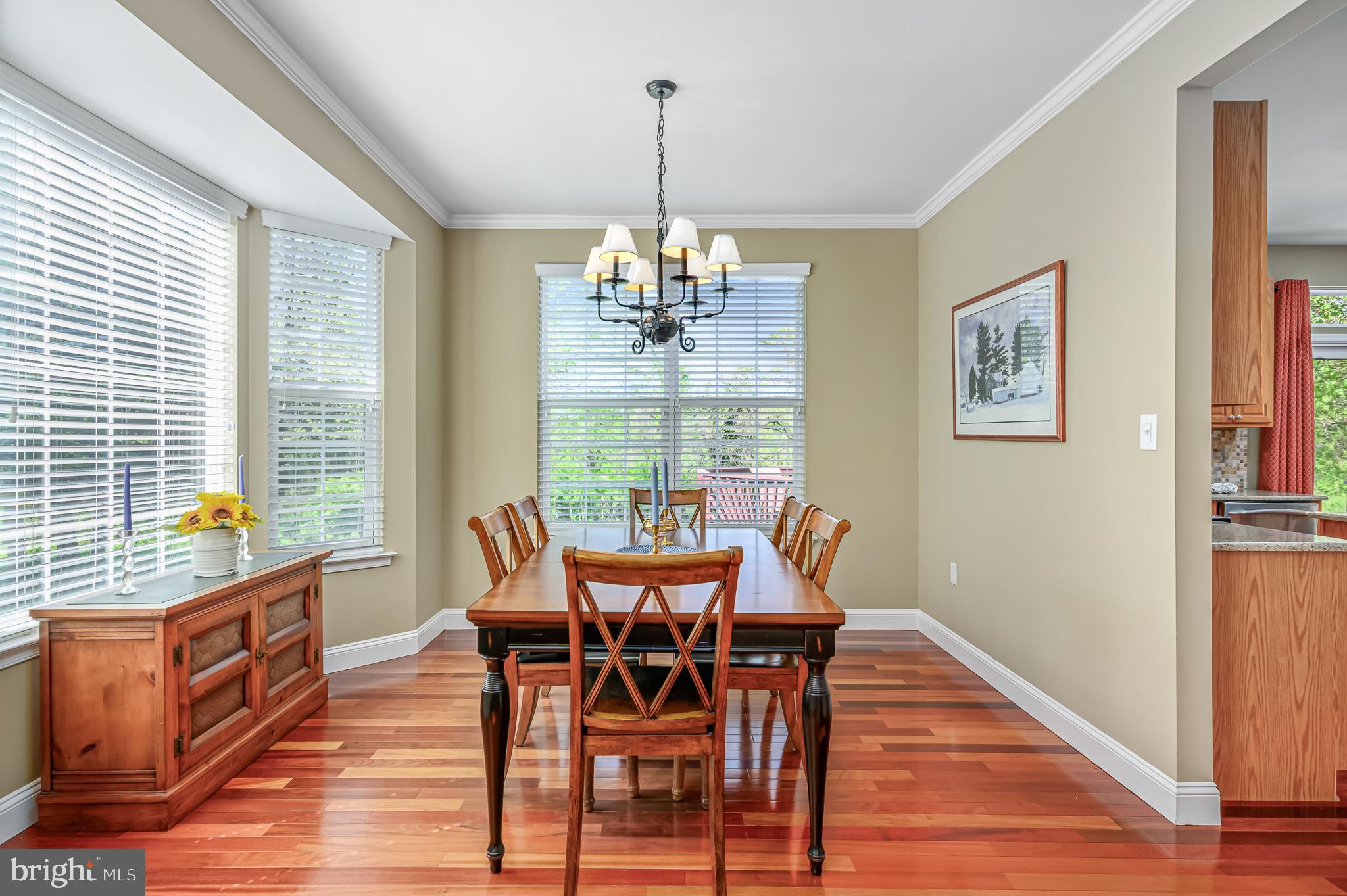 1234 Barksdale Dr NE