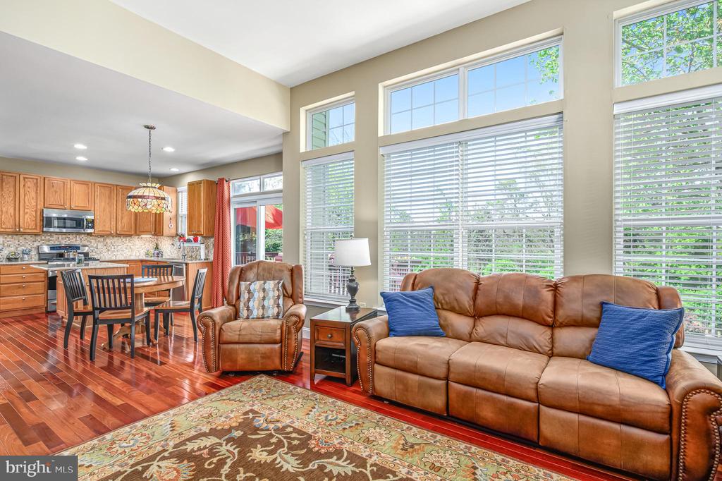 1234 Barksdale Dr NE