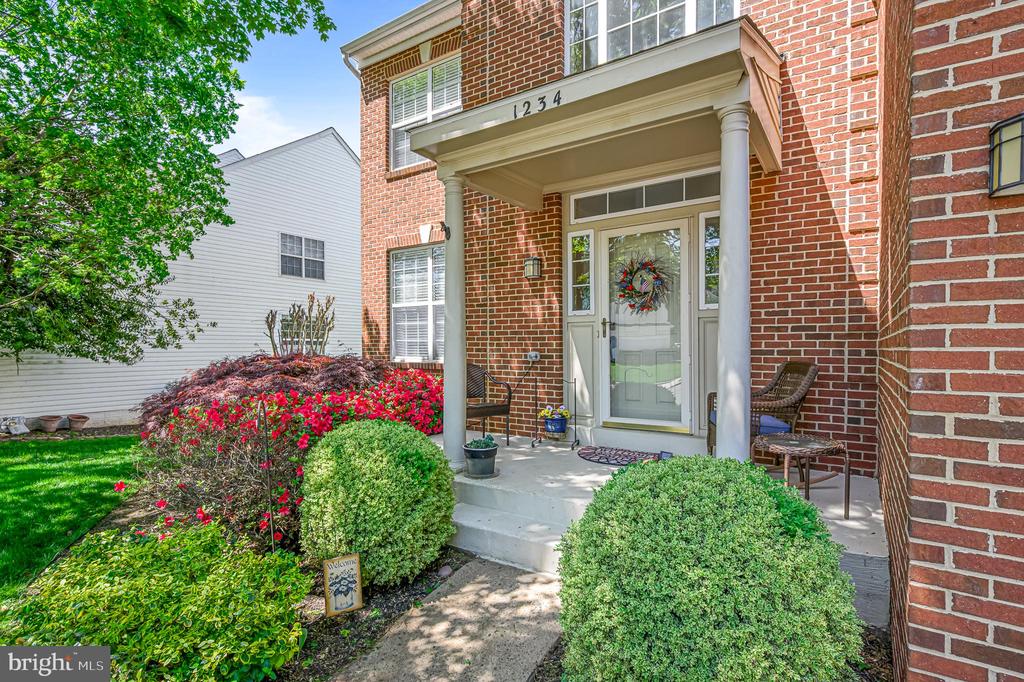 1234 Barksdale Dr NE