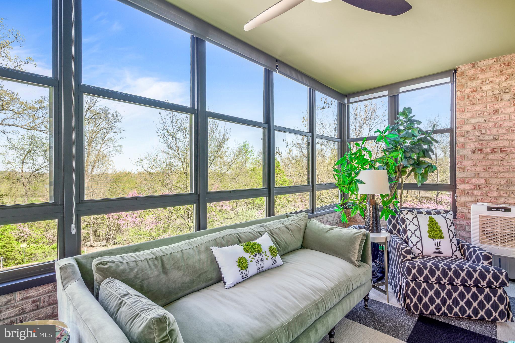 19370 Magnolia Grove Sq #109