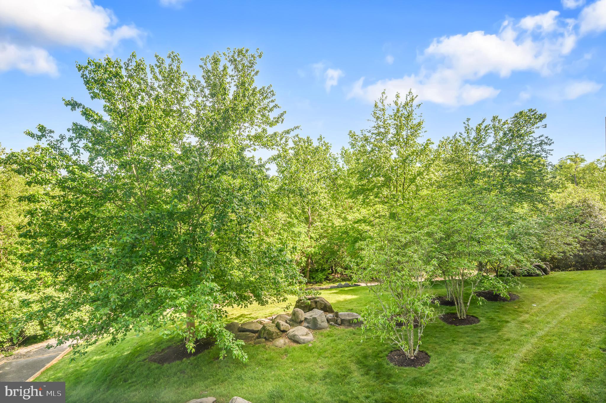 19370 Magnolia Grove Sq #109