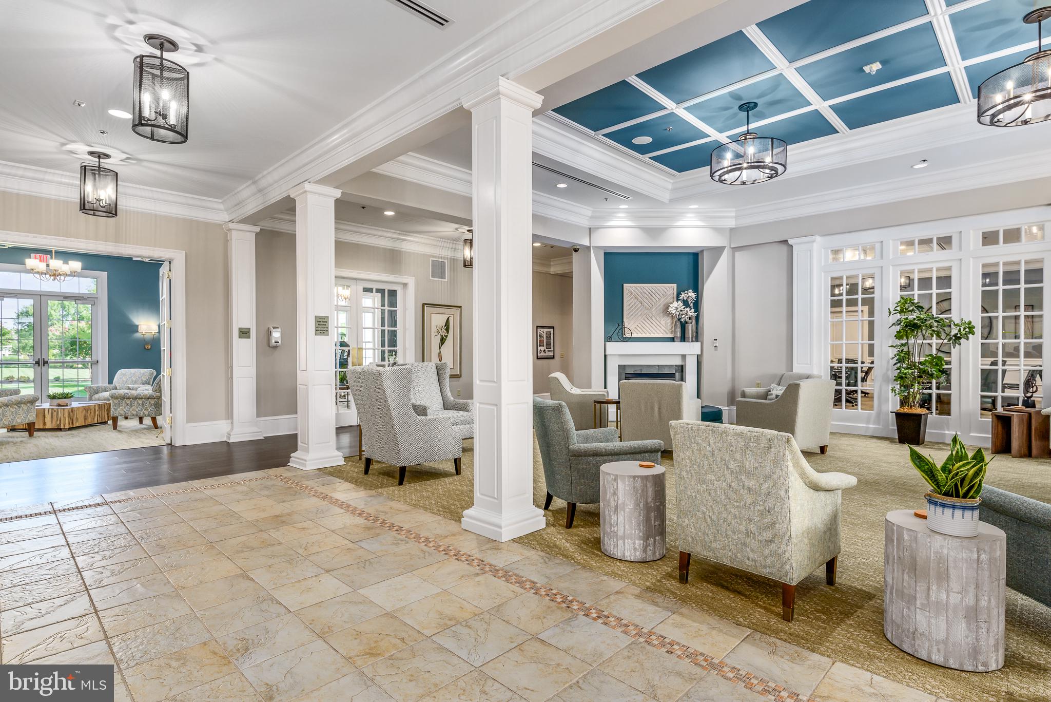 44360 Oakmont Manor Sq