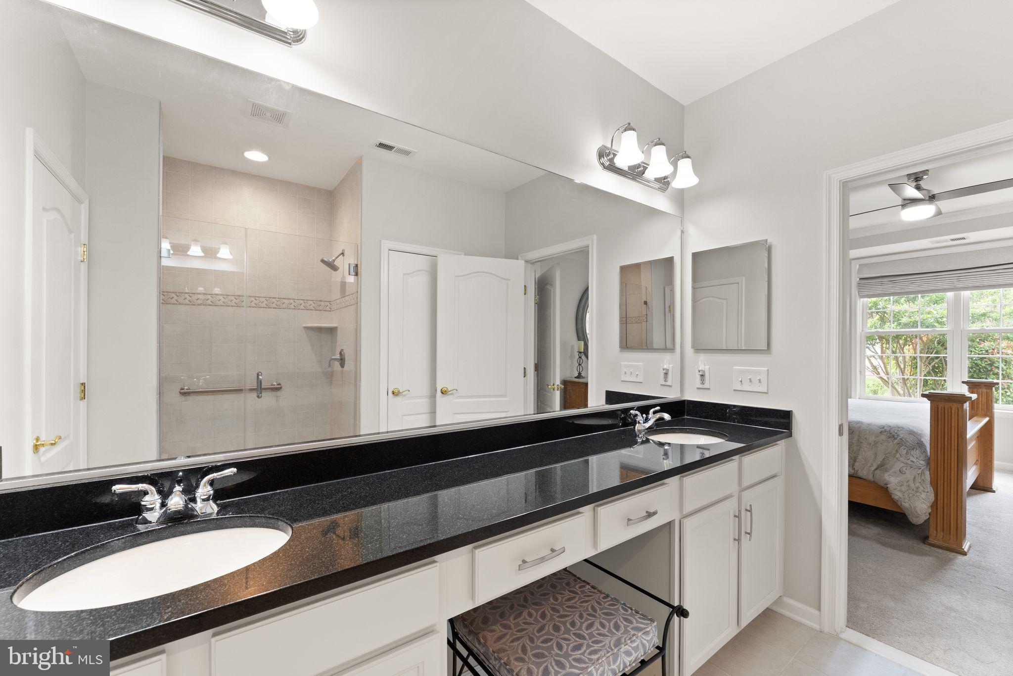 44360 Oakmont Manor Sq