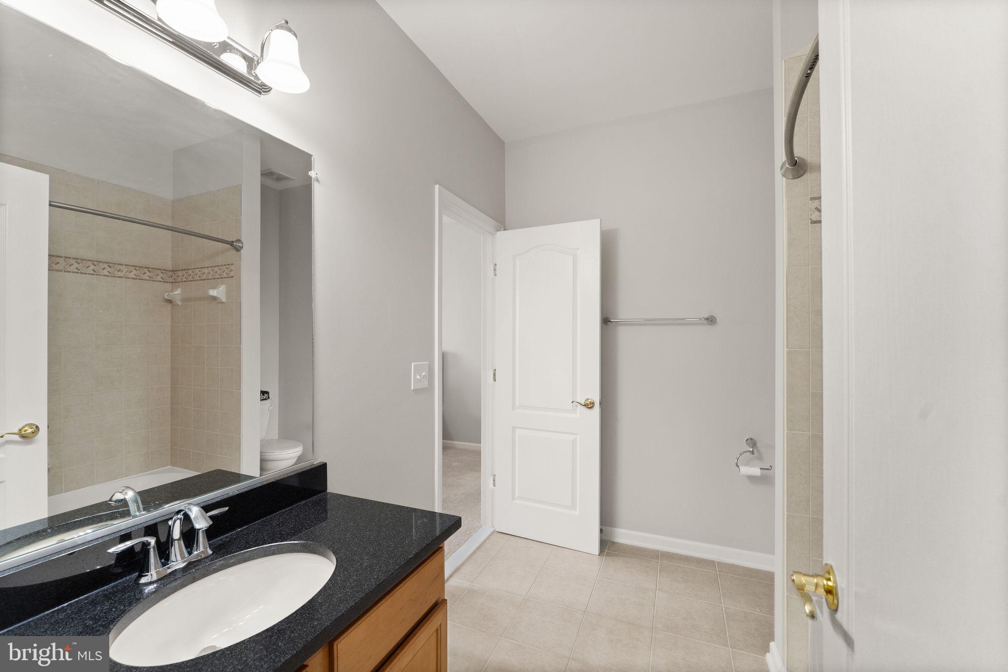 44360 Oakmont Manor Sq