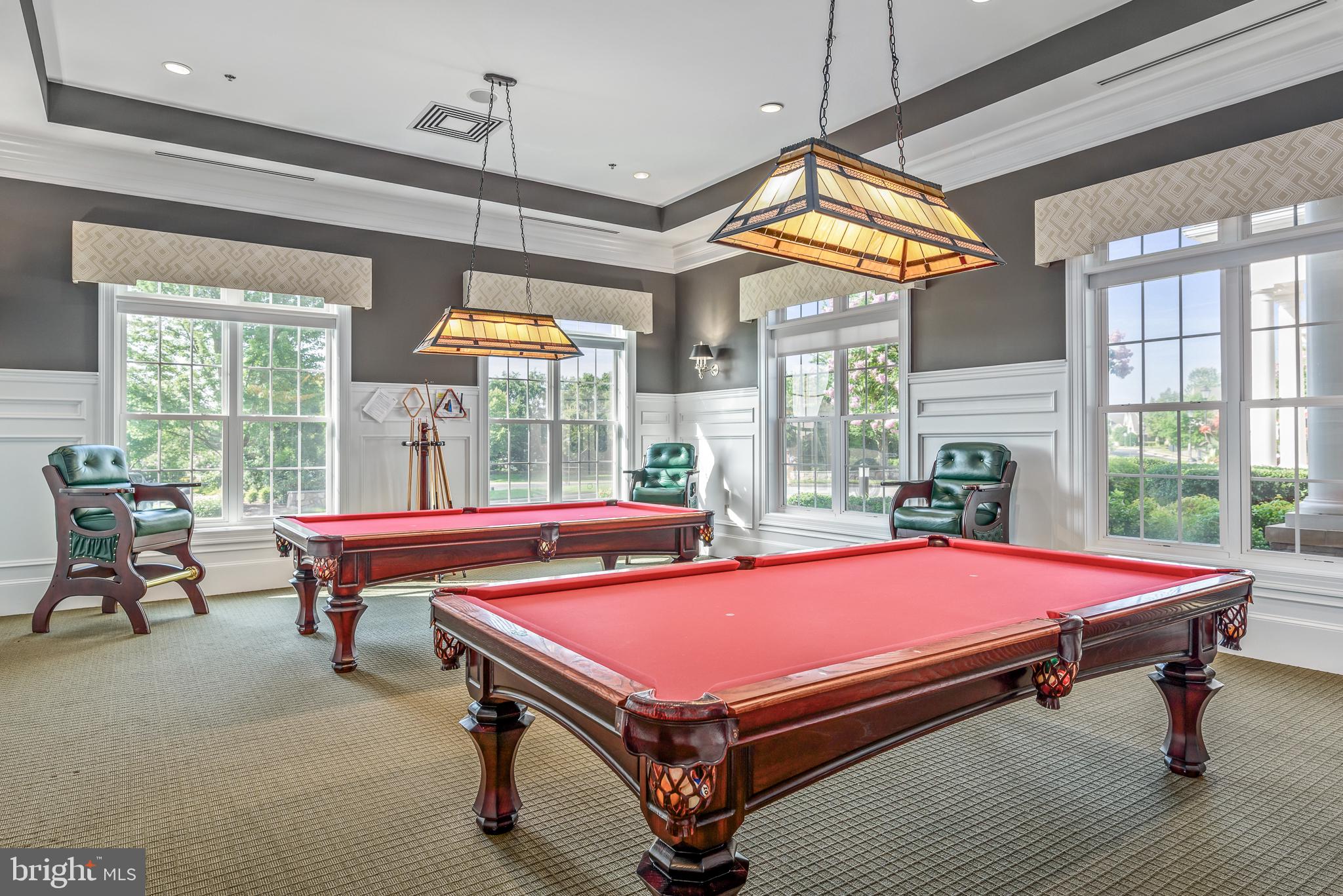 44360 Oakmont Manor Sq