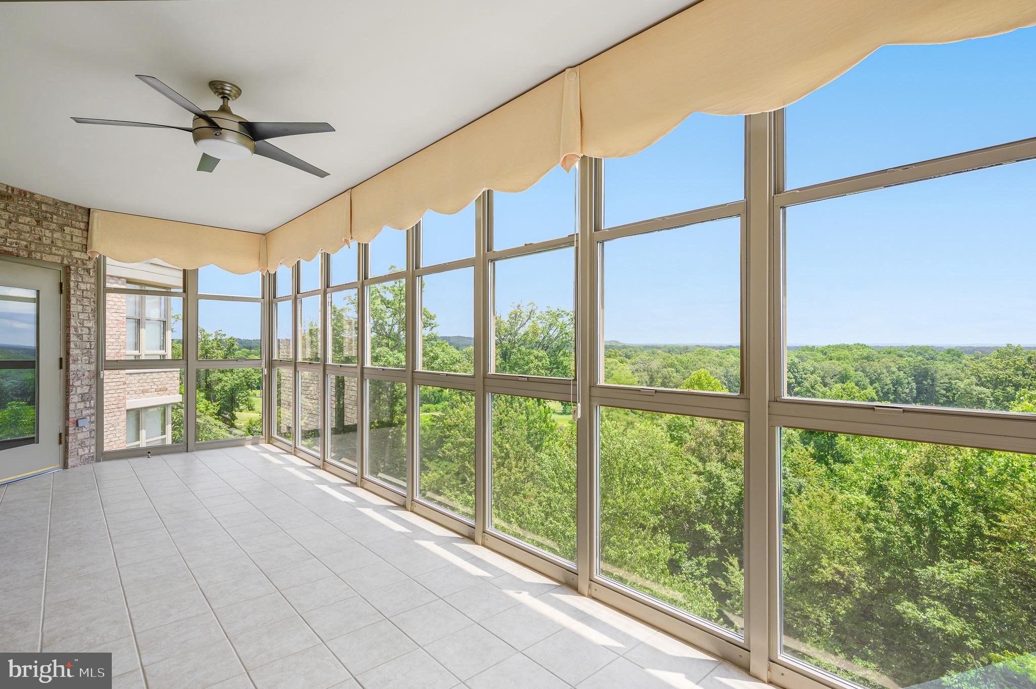 19370 Magnolia Grove Sq #410