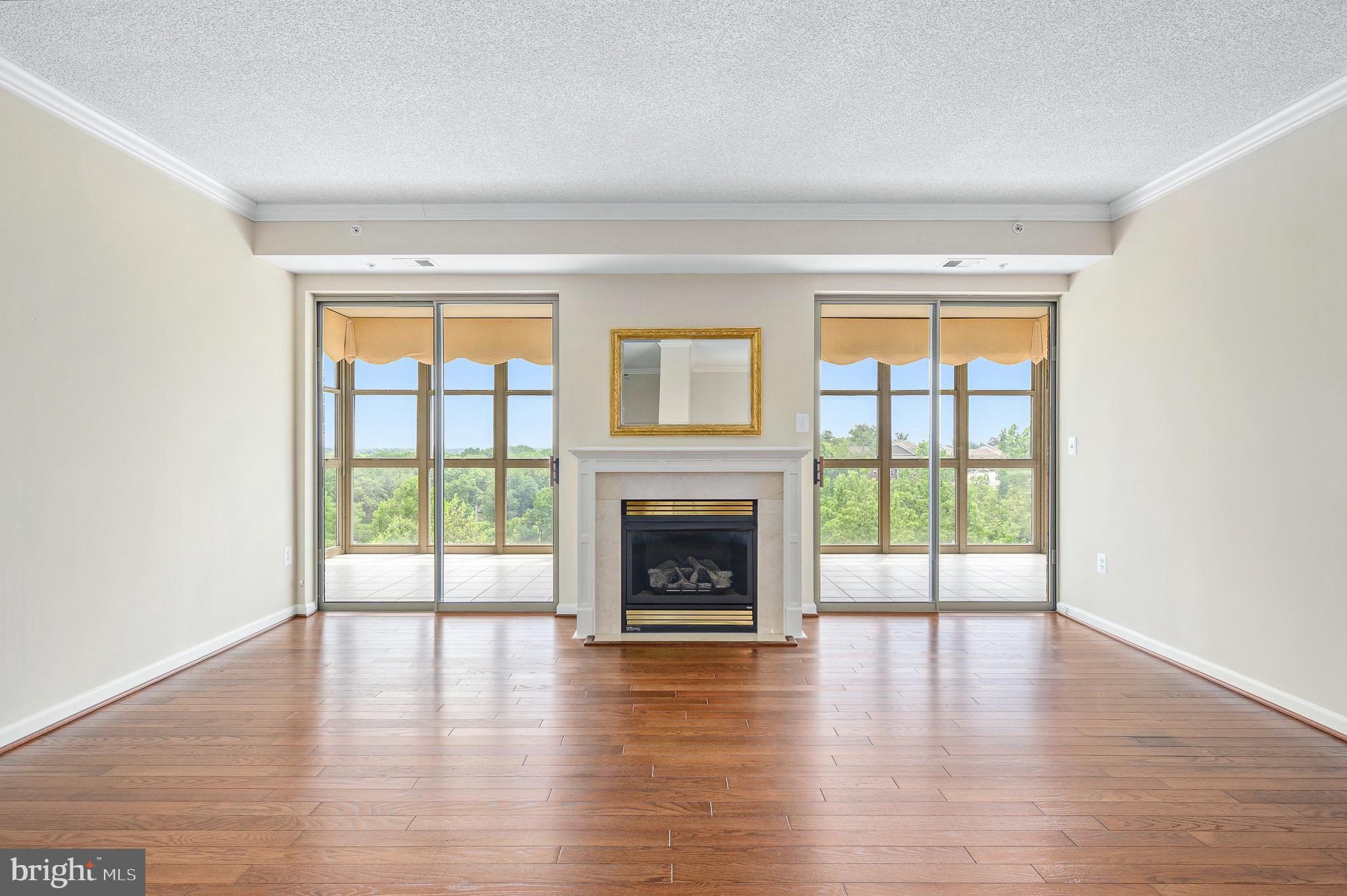 19370 Magnolia Grove Sq #410