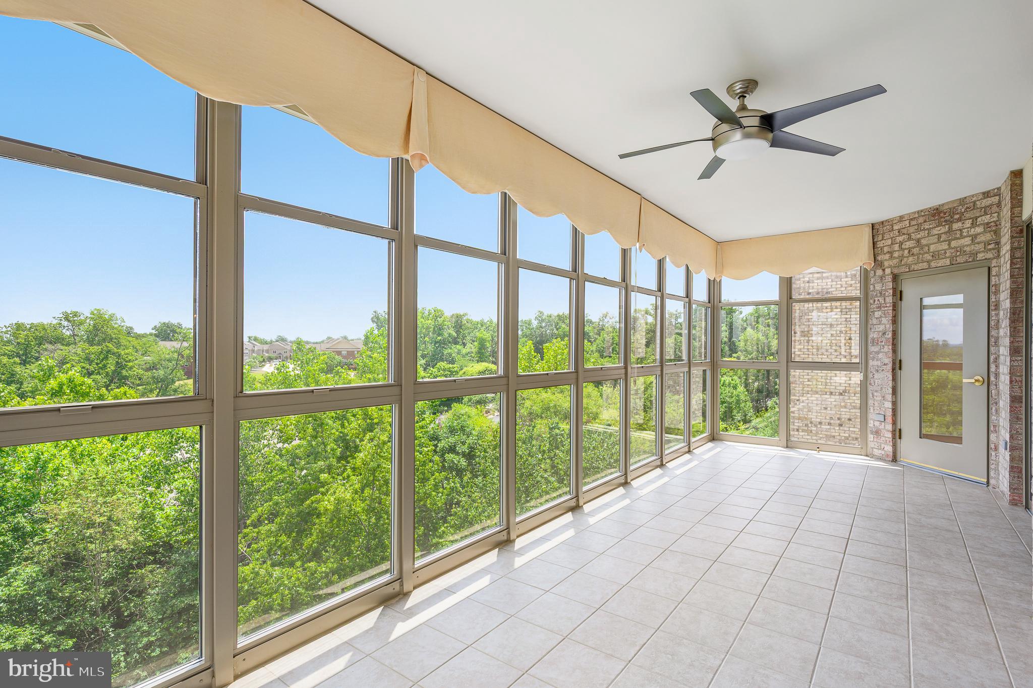 19370 Magnolia Grove Sq #410