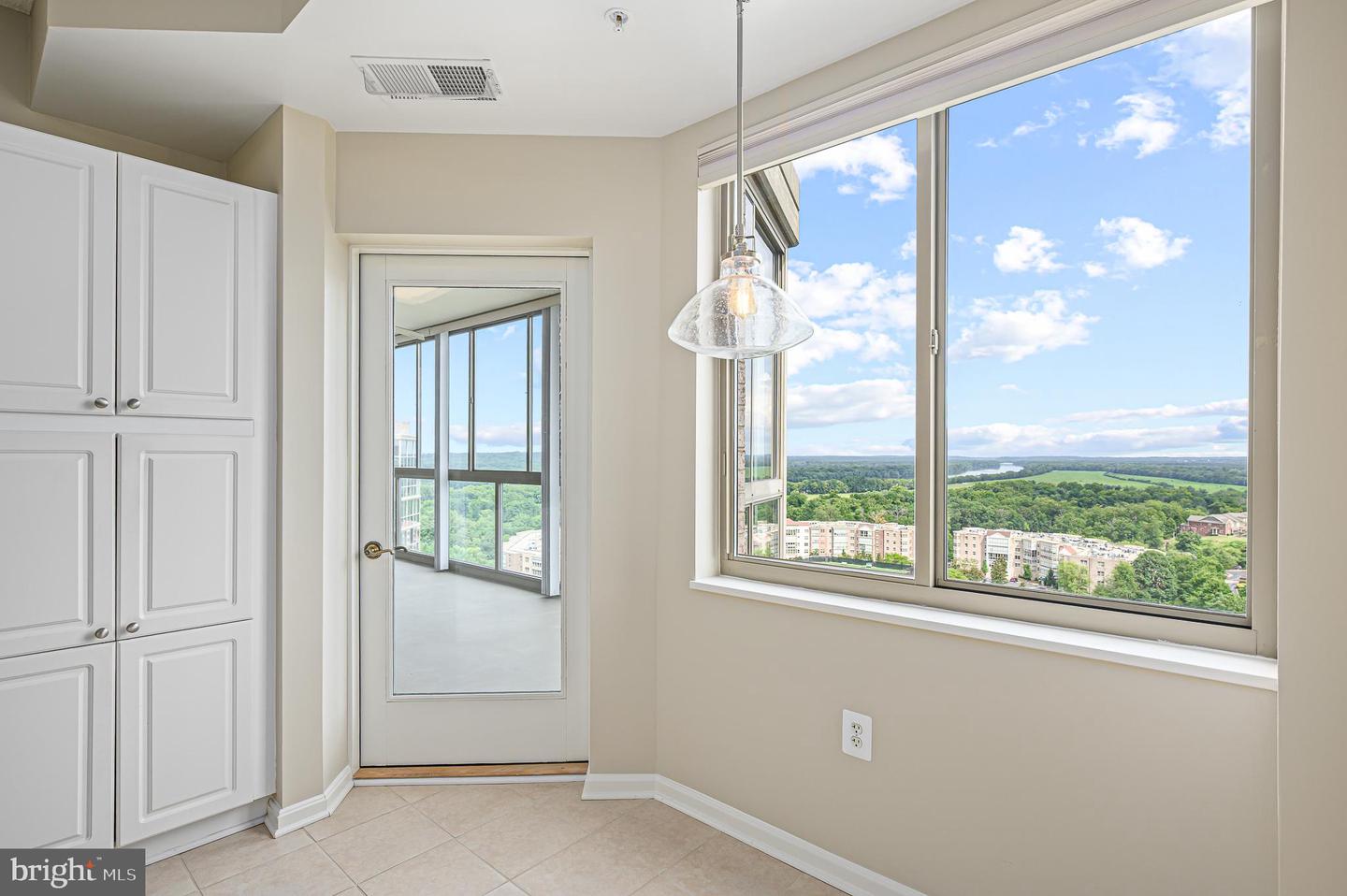 19365 Cypress Ridge Ter #1111