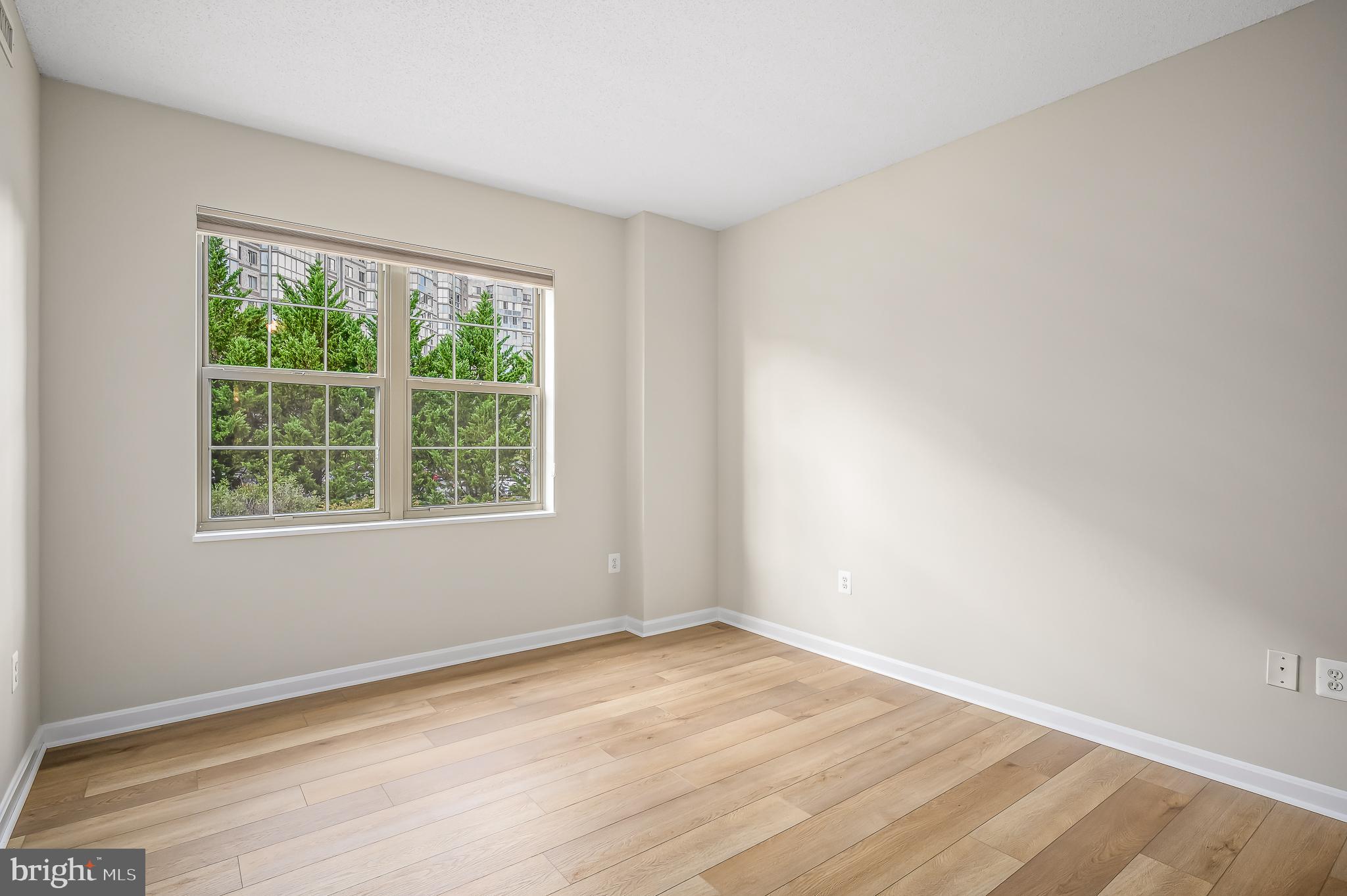 19350 MAGNOLIA GROVE SQUARE 303