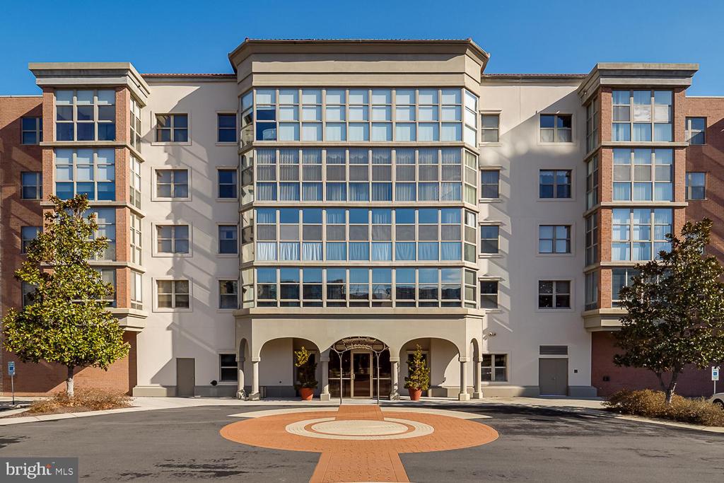 19360 MAGNOLIA GROVE SQUARE 316