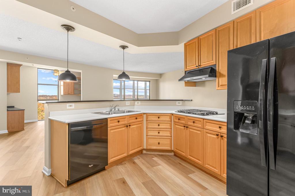 19360 MAGNOLIA GROVE SQUARE 316
