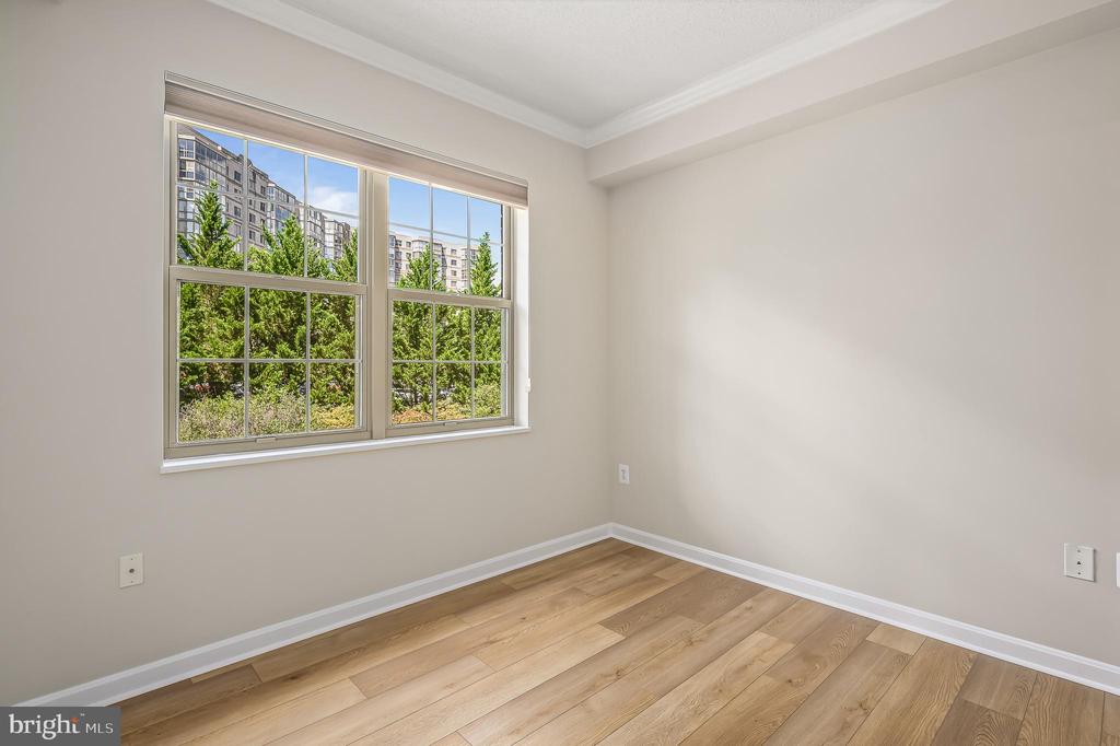 19350 MAGNOLIA GROVE SQUARE 303