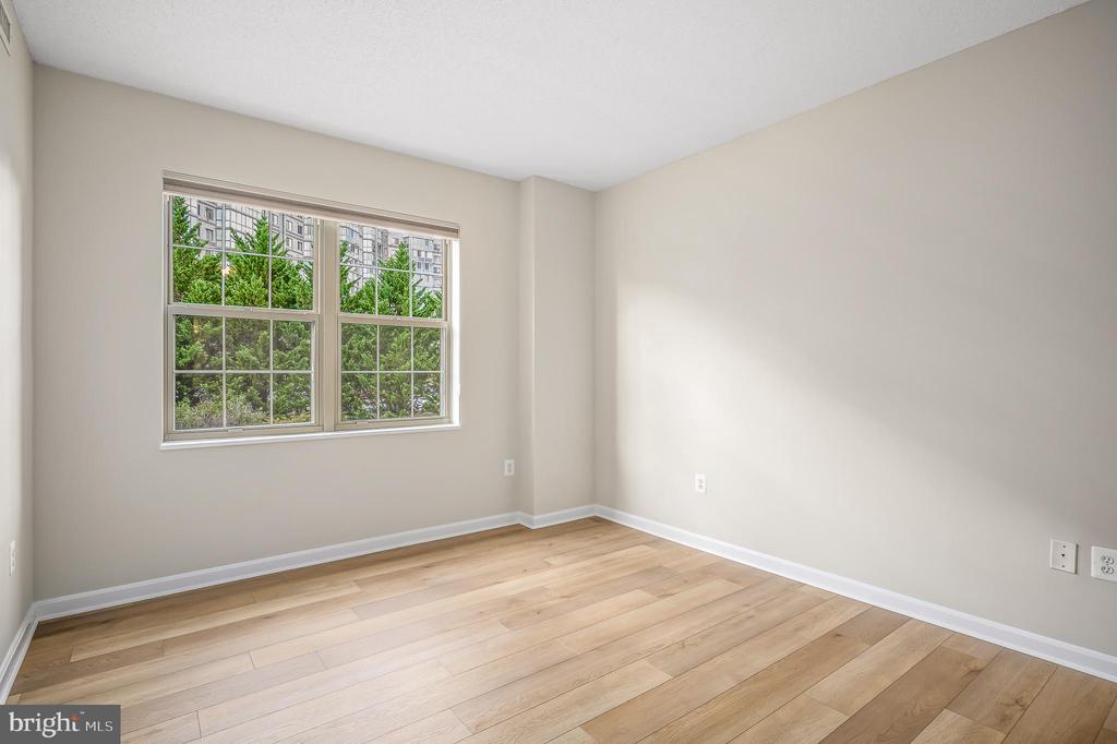19350 MAGNOLIA GROVE SQUARE 303