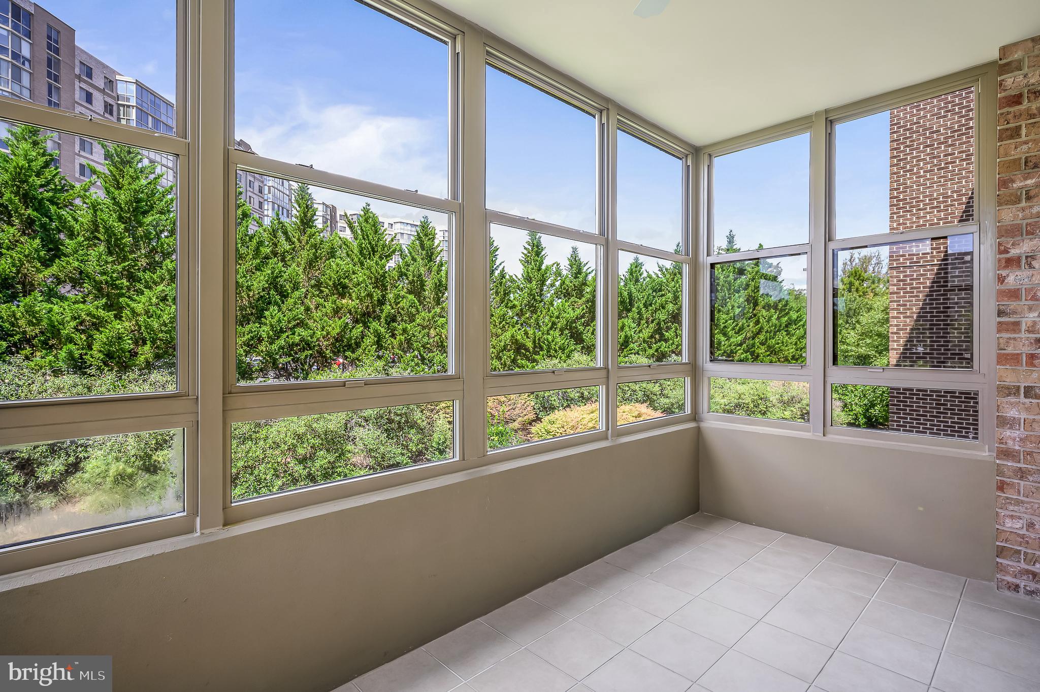 19350 MAGNOLIA GROVE SQUARE 303