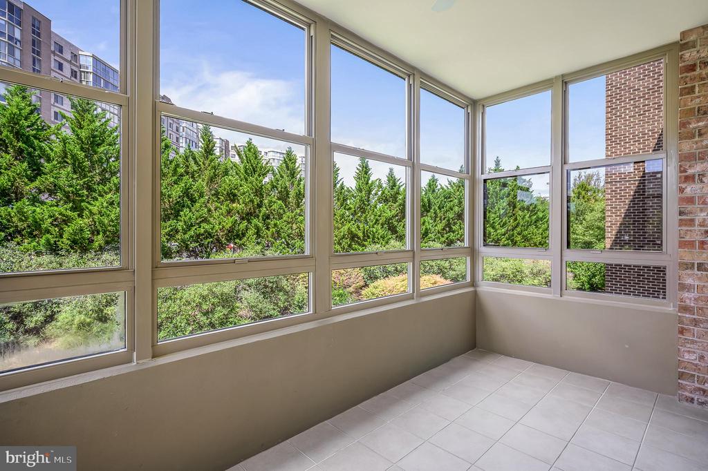 19350 MAGNOLIA GROVE SQUARE 303