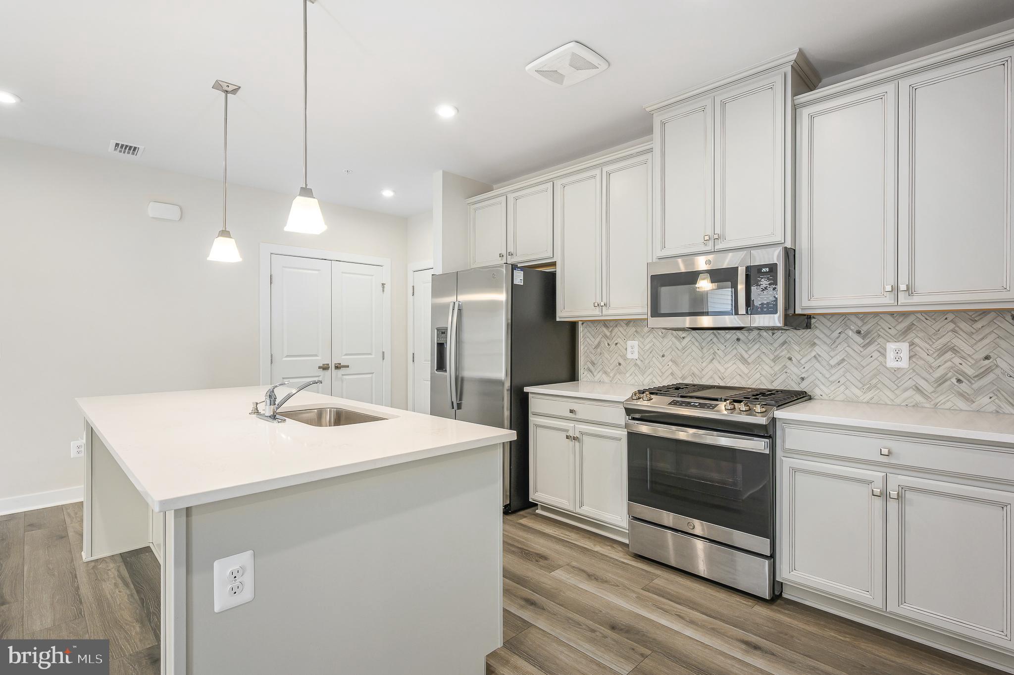 46294 MOUNT MILSTEAD TERRACE 303