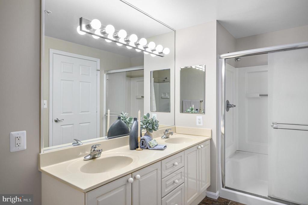 19375 CYPRESS RIDGE TERRACE 114