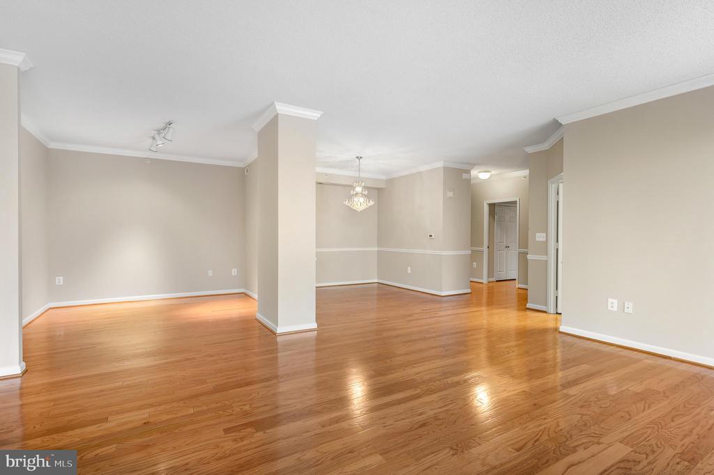 19355 CYPRESS RIDGE TERRACE 219