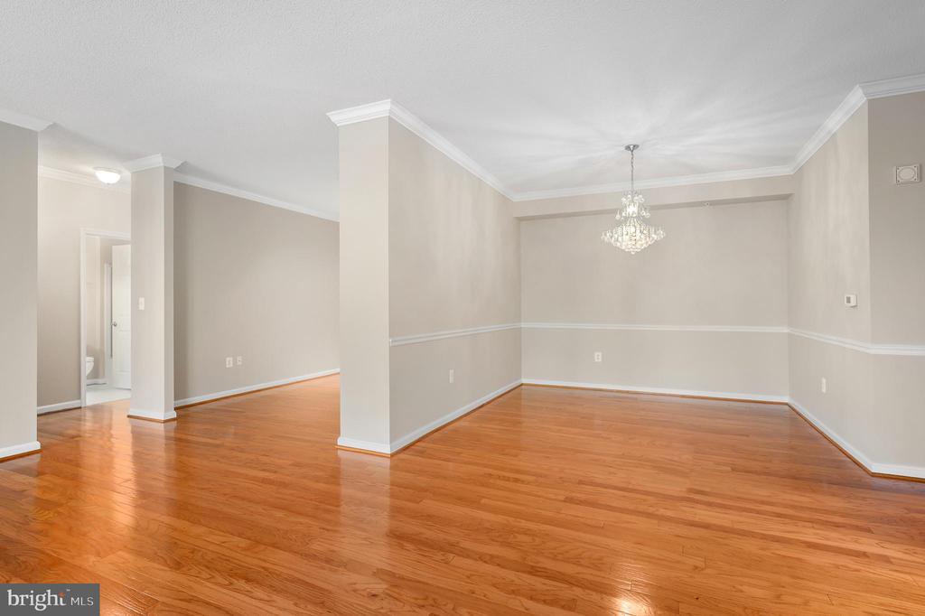 19355 CYPRESS RIDGE TERRACE 219