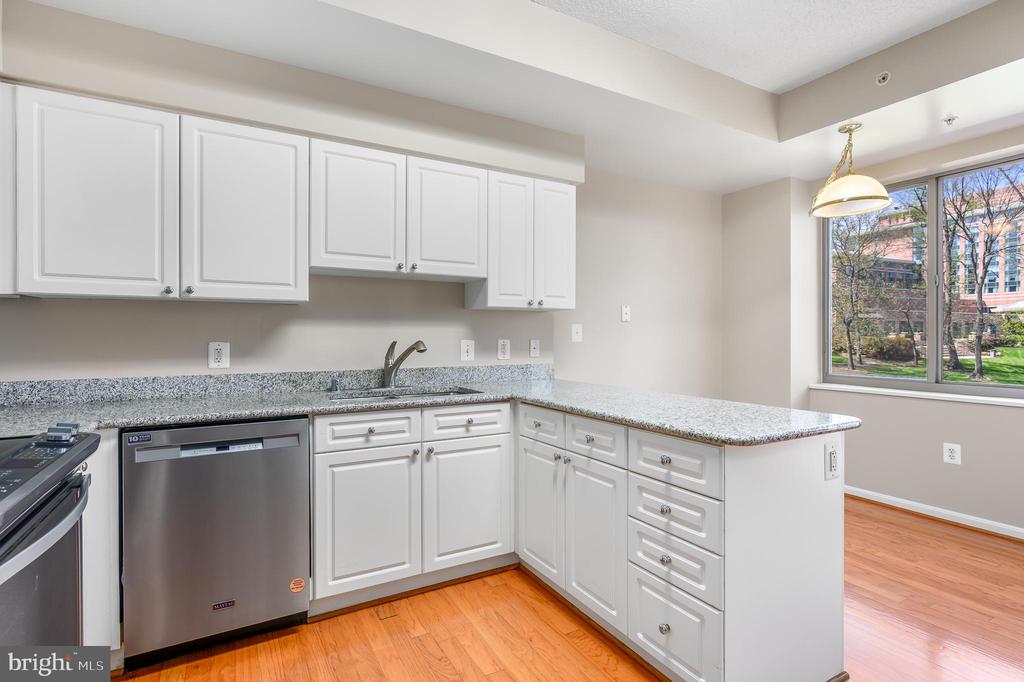 19355 CYPRESS RIDGE TERRACE 219