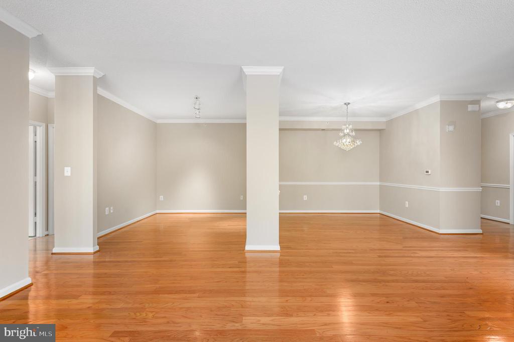 19355 CYPRESS RIDGE TERRACE 219