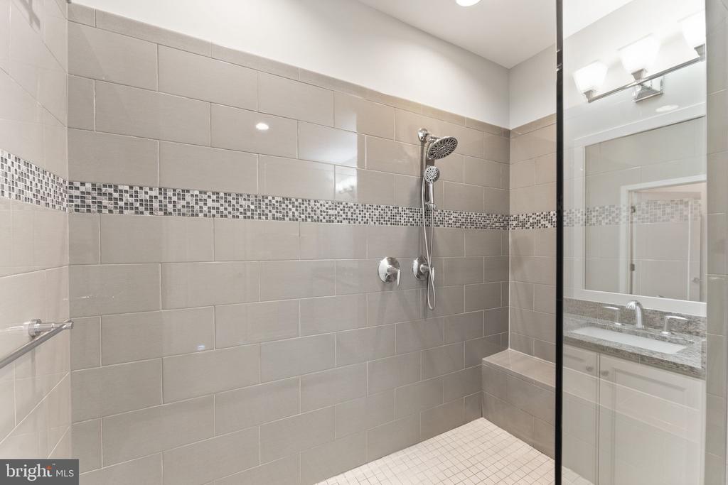 204 RAILBENDER ALLEY SE