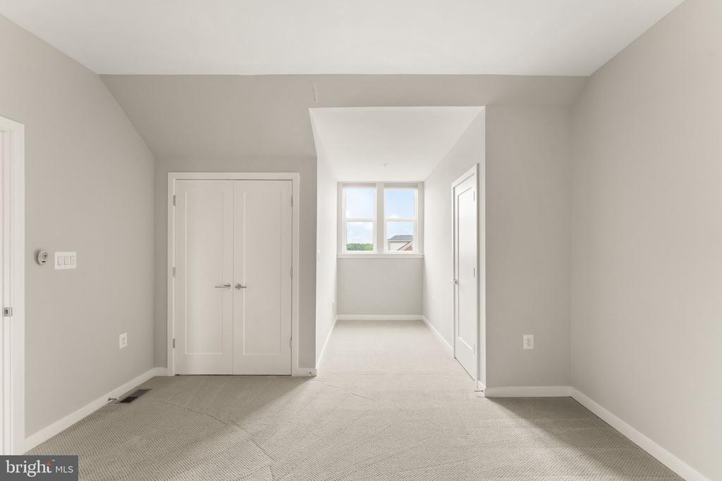 204 RAILBENDER ALLEY SE