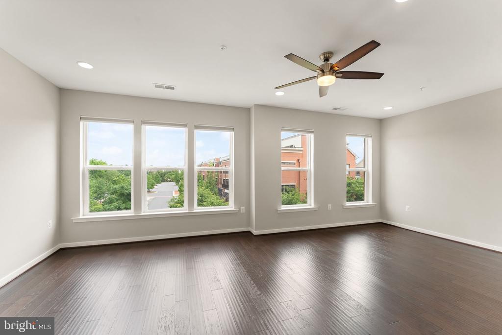 204 RAILBENDER ALLEY SE