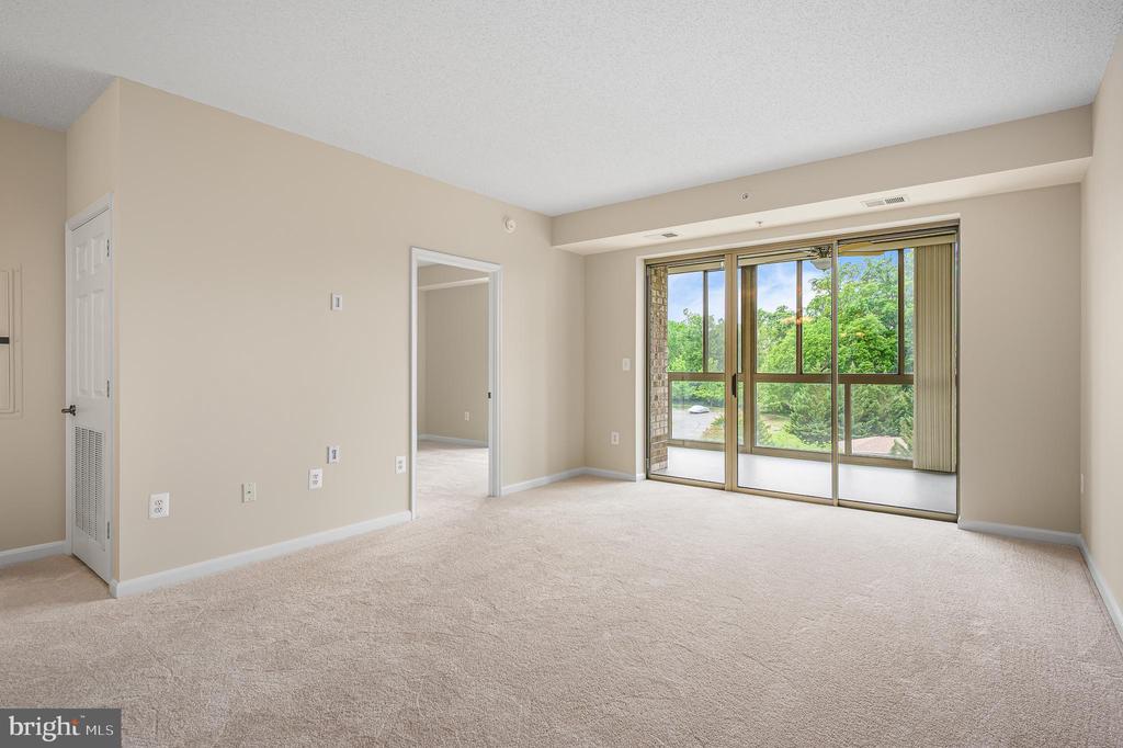 19355 CYPRESS RIDGE TERRACE 404