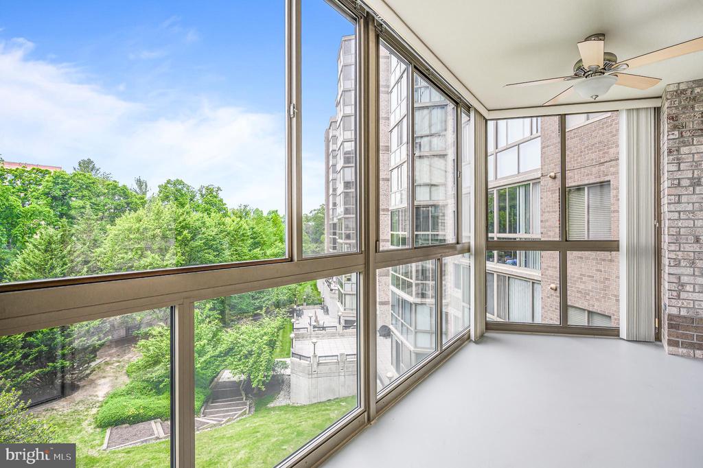 19355 CYPRESS RIDGE TERRACE 404