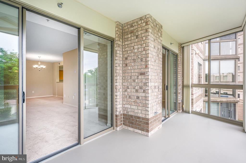 19355 CYPRESS RIDGE TERRACE 404