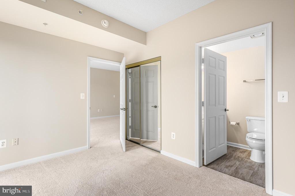 19355 CYPRESS RIDGE TERRACE 404