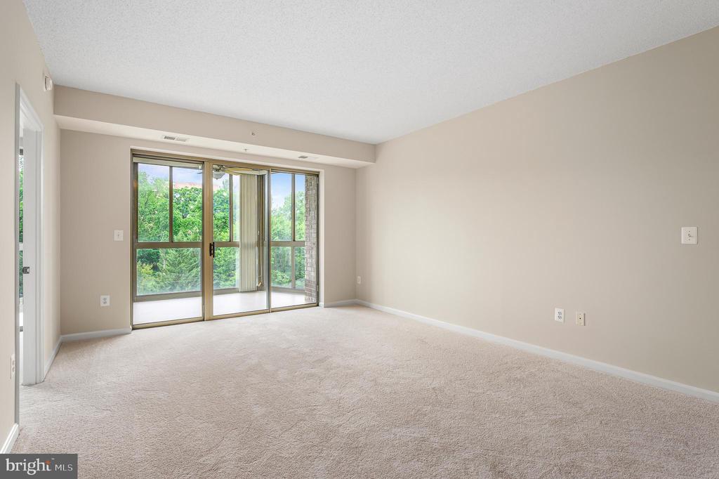 19355 CYPRESS RIDGE TERRACE 404
