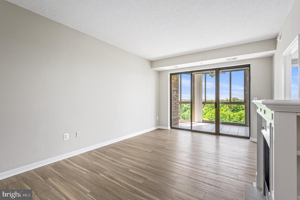 19355 CYPRESS RIDGE TERRACE 1022