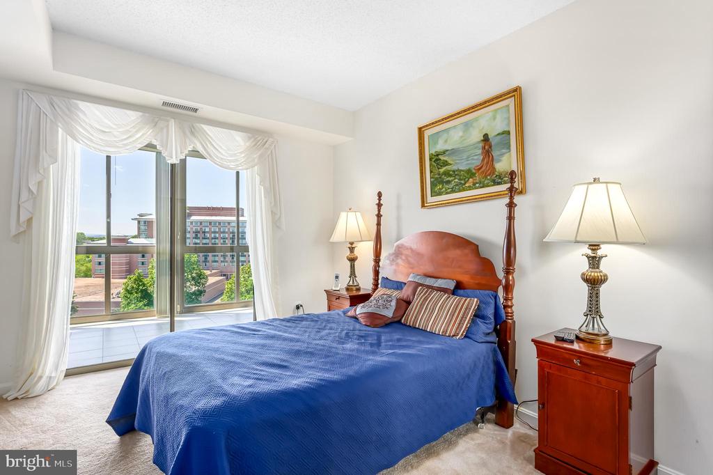19355 CYPRESS RIDGE TERRACE 1021