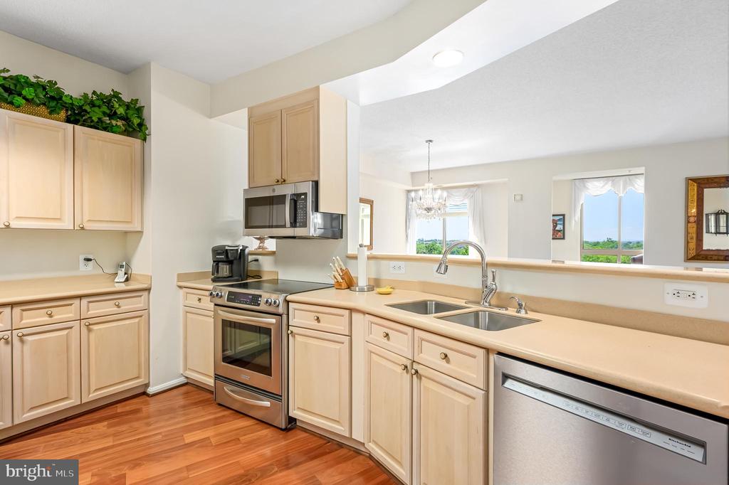 19355 CYPRESS RIDGE TERRACE 1021