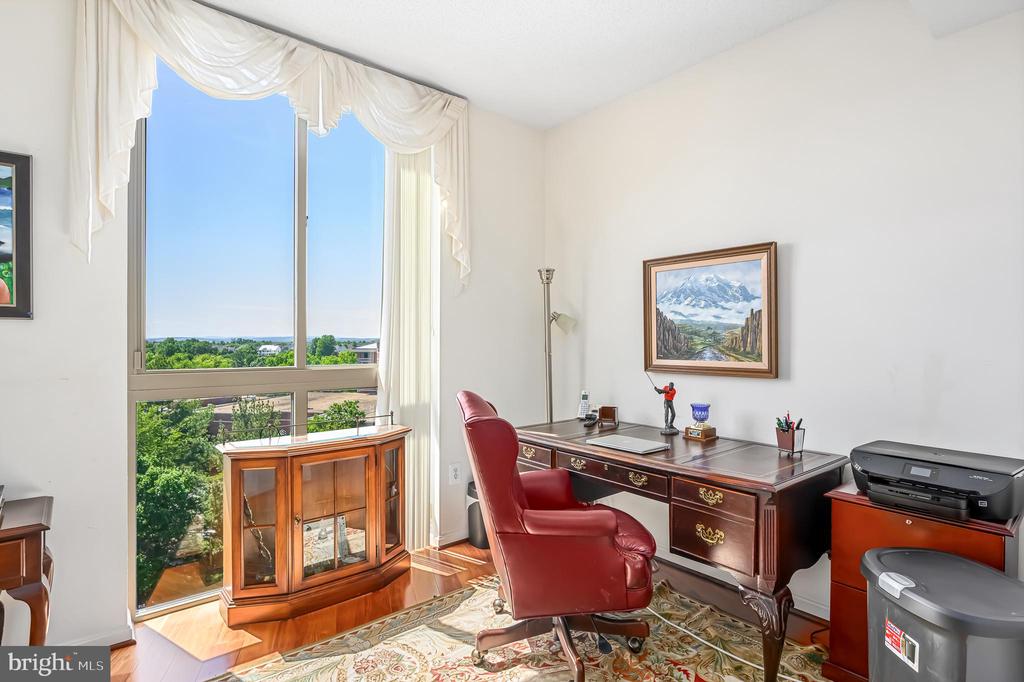 19355 CYPRESS RIDGE TERRACE 1021