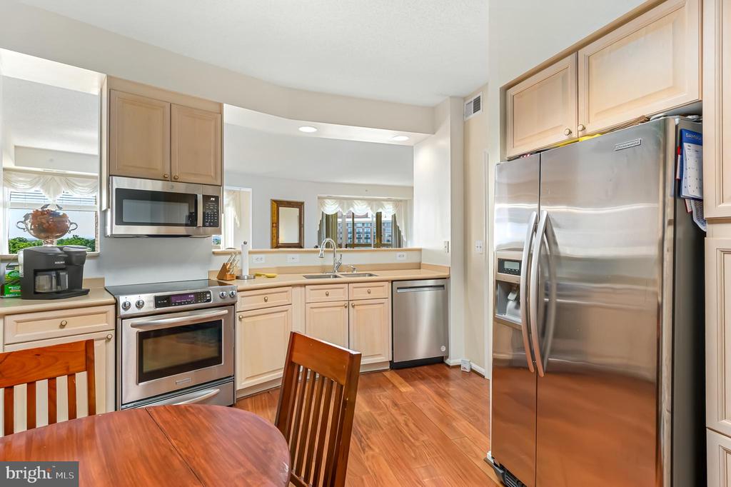 19355 CYPRESS RIDGE TERRACE 1021