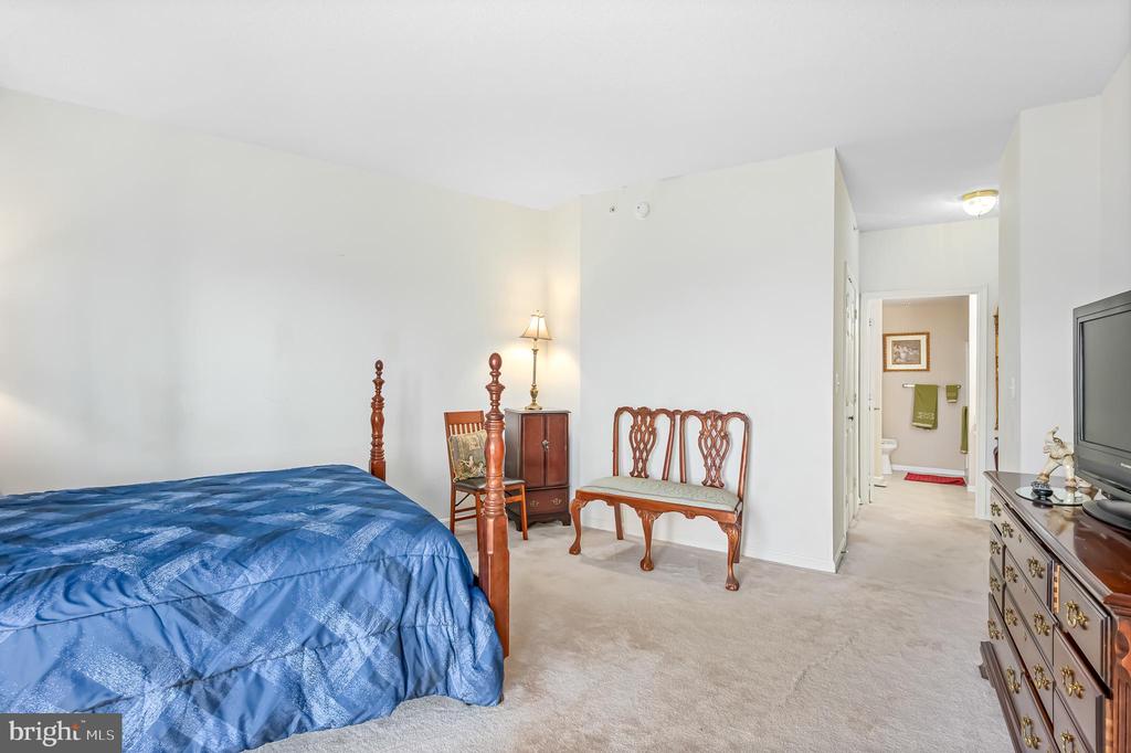 19355 CYPRESS RIDGE TERRACE 1021