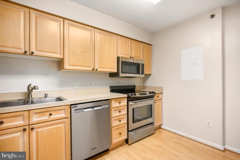 19385 CYPRESS RIDGE TERRACE 519