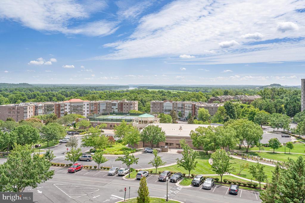 19365 CYPRESS RIDGE TERRACE Unit: 615