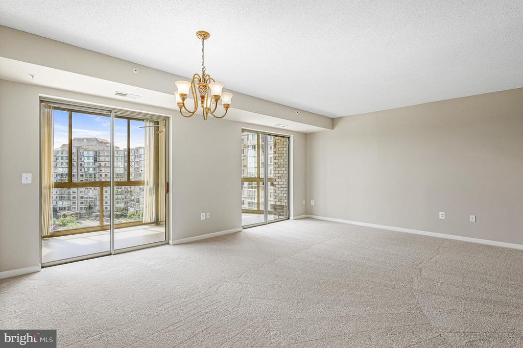 19365 CYPRESS RIDGE TERRACE Unit: 615