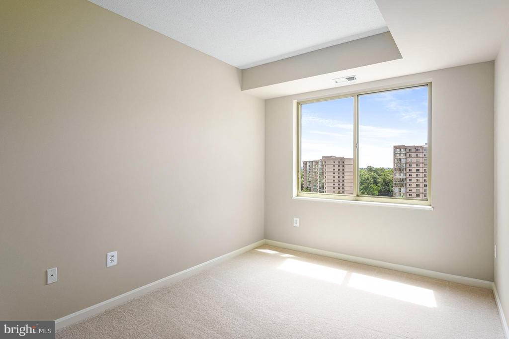 19365 CYPRESS RIDGE TERRACE Unit: 615