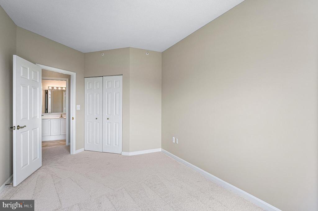 19365 CYPRESS RIDGE TERRACE Unit: 615